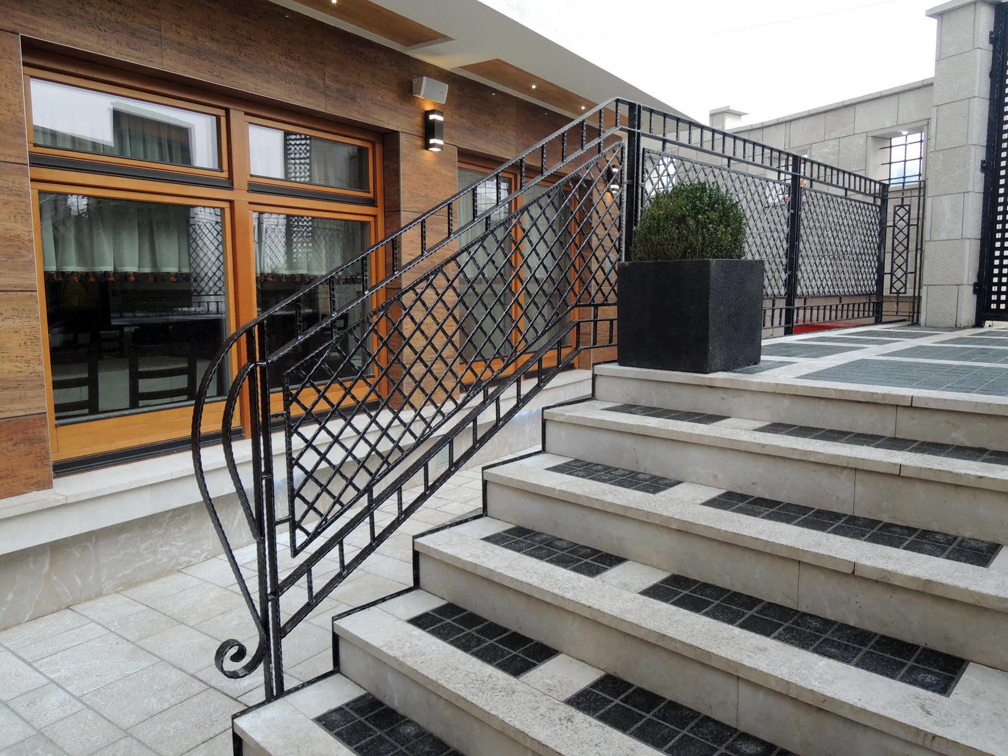 Hotel Aziza Sarajevo Exterior photo